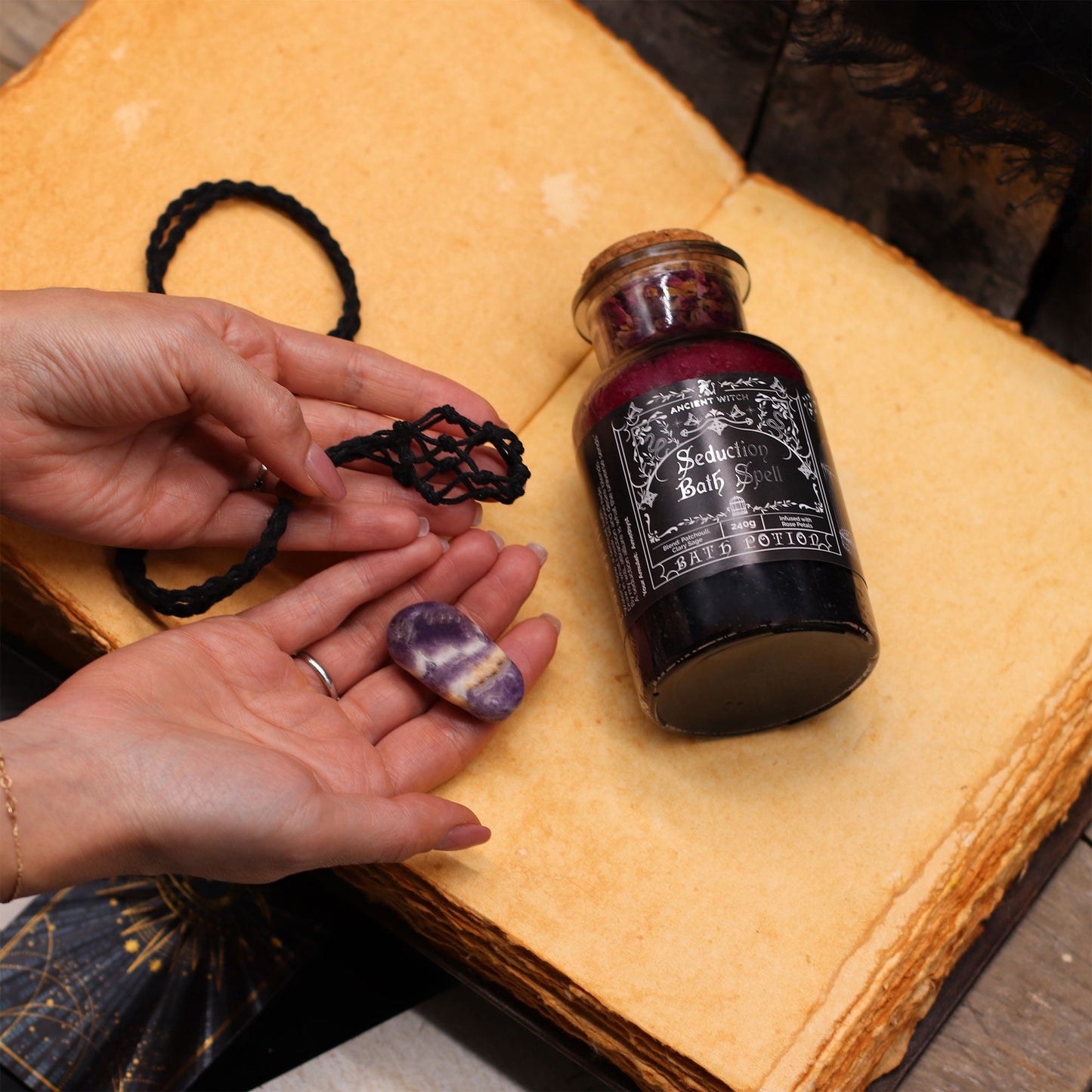 Ancient Witch Bath Spell Potion & Aventurine Crystal Amulet - Prosperity